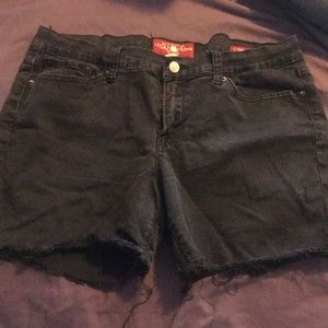 Lucky Brand Charles Skinny Cutoffs